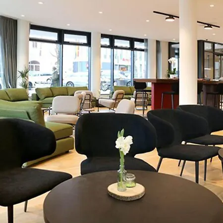 Hotel Ginn And Lounge