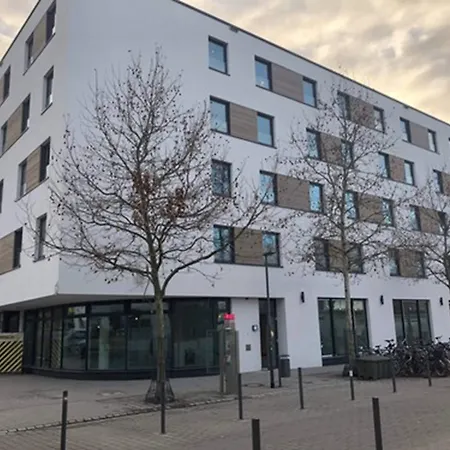 Отель Ginn And Lounge