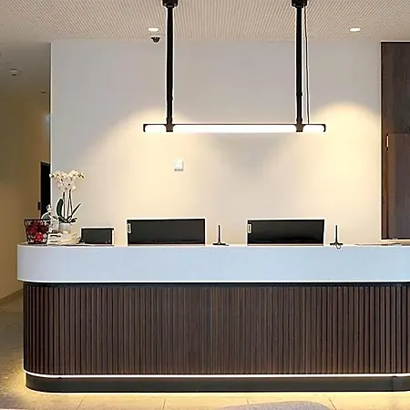 Hotel Ginn And Lounge 4*
