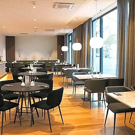 Ginn And Lounge Hotel 4*