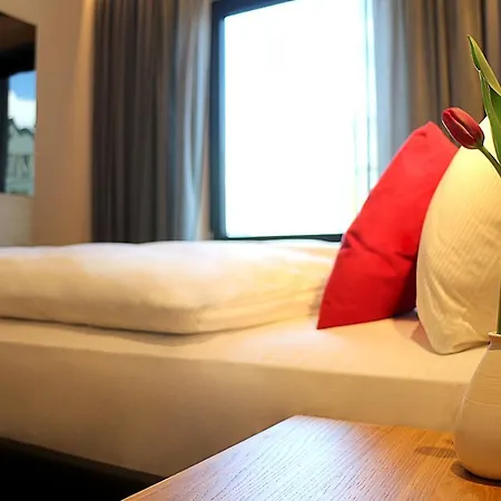 Ginn And Lounge 4* Равенсбург